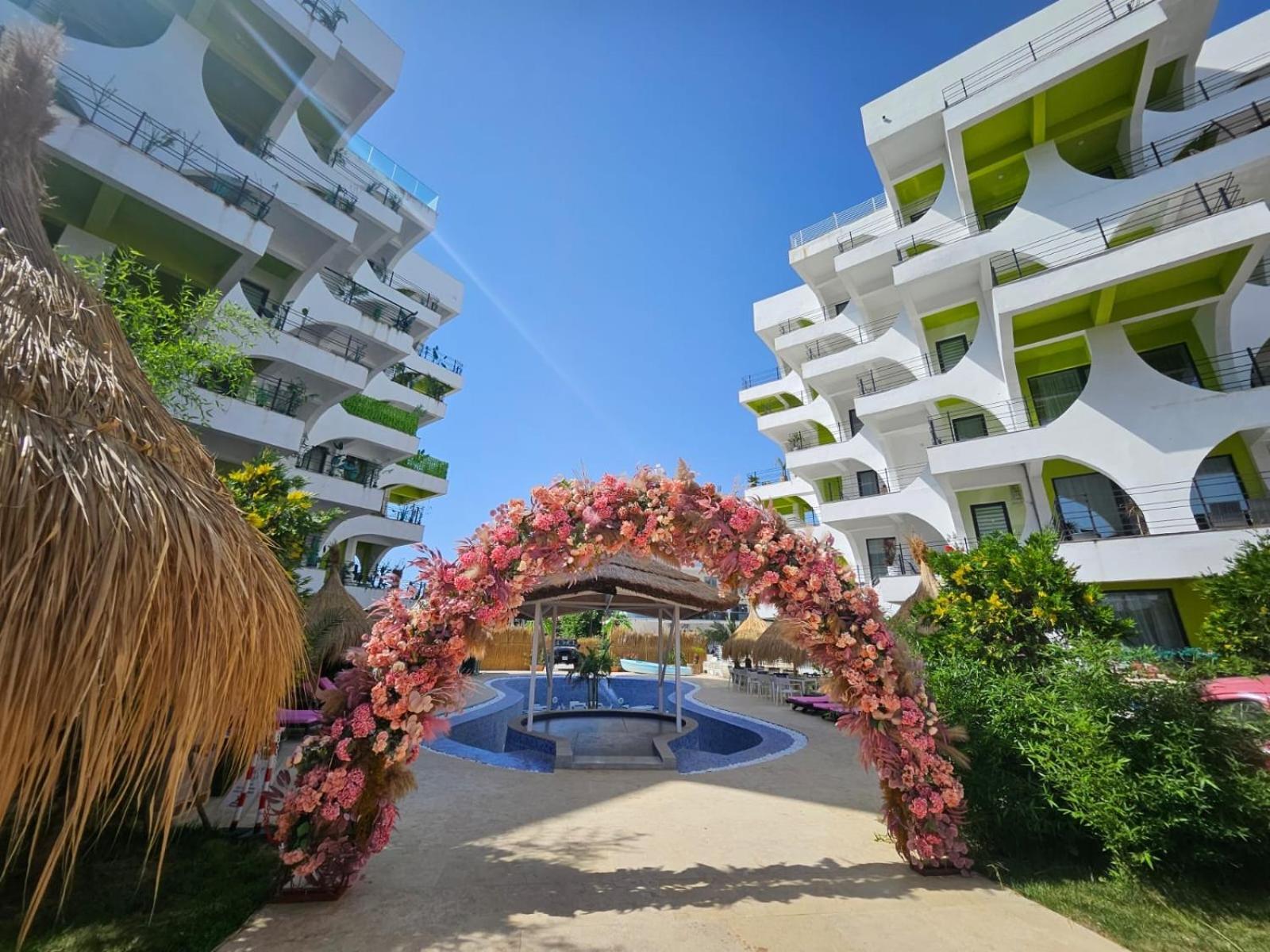 Apartament George Apartment Năvodari Екстериор снимка